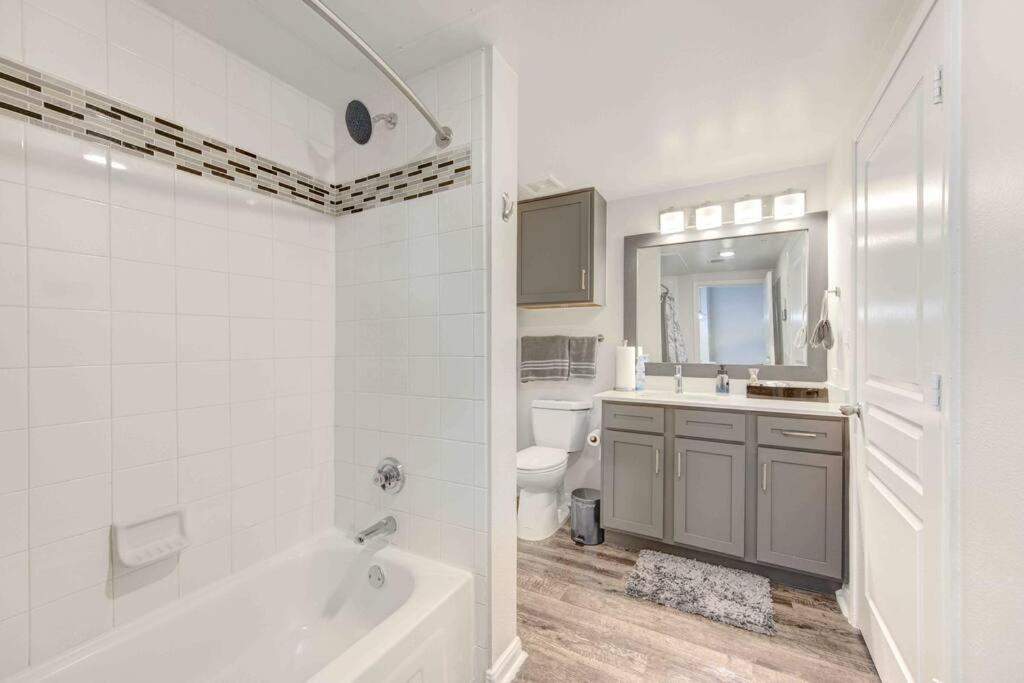 Houston Medical Center-Beautiful 1-Bedroom Apartment Near Nrg ภายนอก รูปภาพ